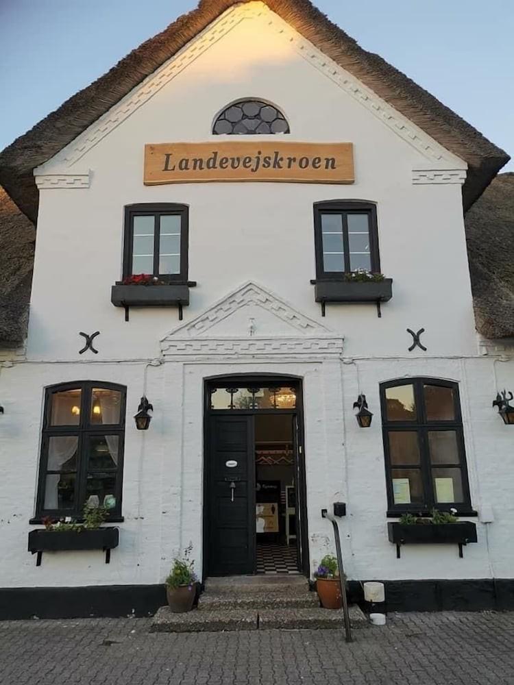 Dostrup Landevejskro & Motel Skærbæk Extérieur photo